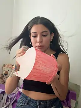Charlotte_Reed – live chatrum