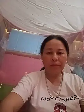Živá chatovací místnost girl_cute69