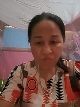 girl_cute69 Adlı Modelin Canlı Sohbet Odası