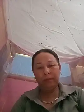 Živá chatovací místnost girl_cute69