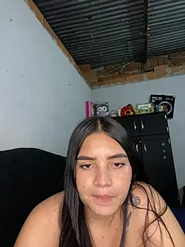 Sala de chat en directo de babyy_pervert