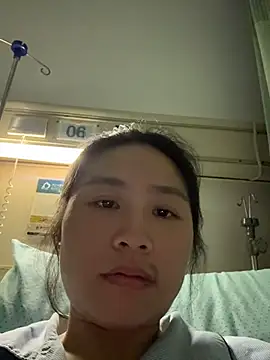 Chat soba uživo modela Iridessa-