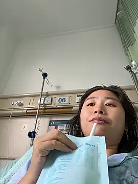 Iridessa- Cameră chat live