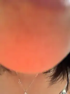 Iridessa- লাইভ চ্যাট রুম