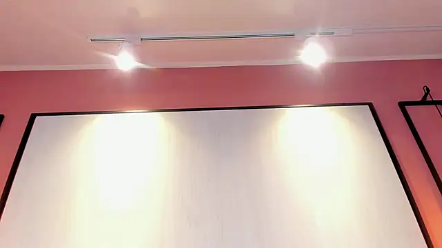 EmiliaBell_ Live Chatraum
