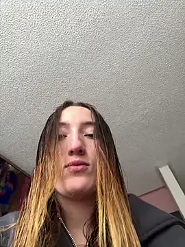 Živá chatovací místnost Valery_Salmons