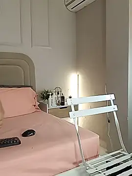 Živá chatovací místnost Liastarkk