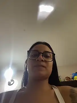 חדר צ'אט בשידור חי של pamela_morena