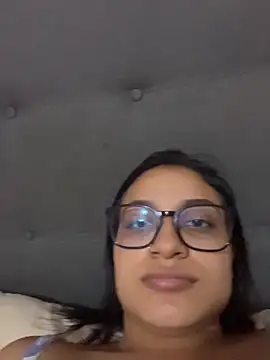 Sala de chat en directo de pamela_morena