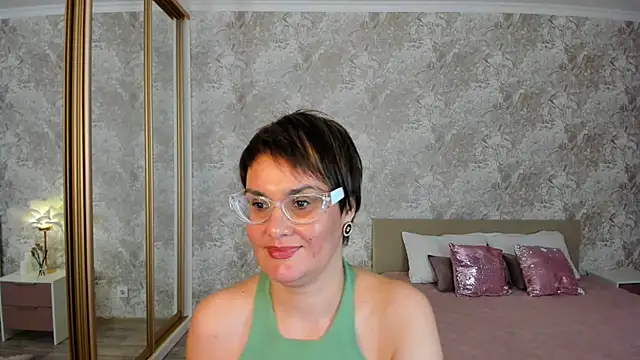 MayaNoire Cameră chat live