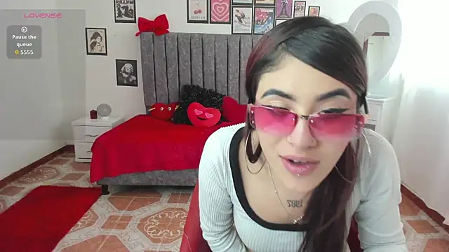 Hi_barbie_ Adlı Modelin Canlı Sohbet Odası