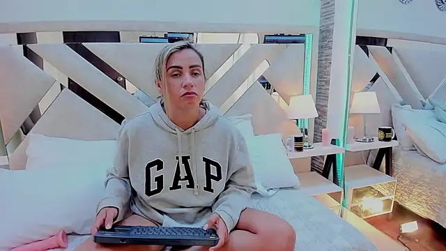 Samanta_Vanegas: онлайн-чат