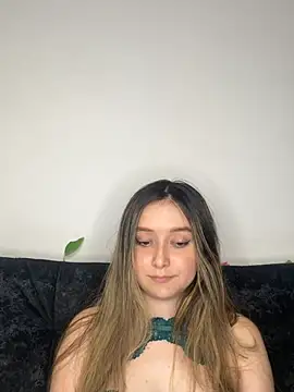 Živá chatovací místnost Sarisloves