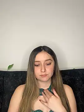 Sarisloves чат на живо