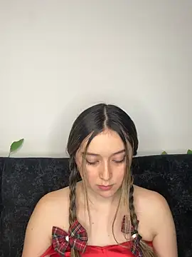 Sarisloves – live chatrum