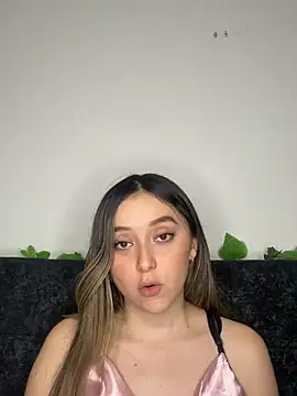 Sarisloves élő chatszobája