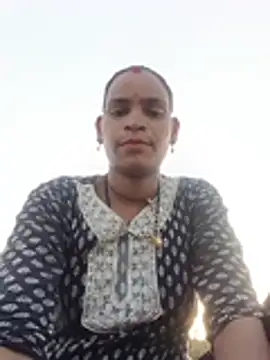 NENA_INDIAN_PUSSY: δωμάτιο απευθείας συνομιλίας