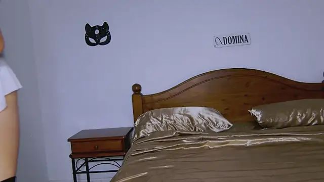 LiliKittenn Adlı Modelin Canlı Sohbet Odası