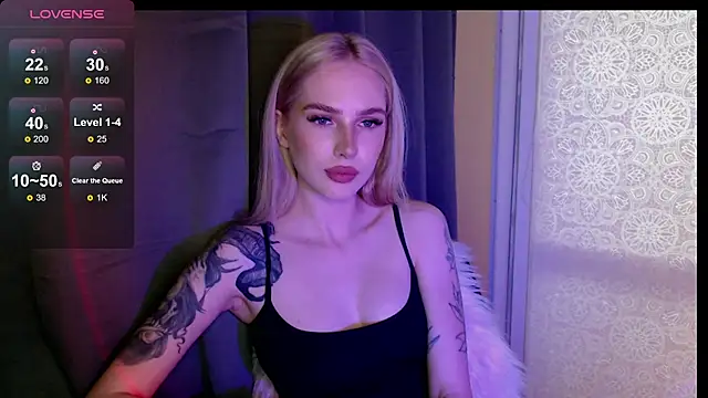 MichelleVelour Chat Room in diretta
