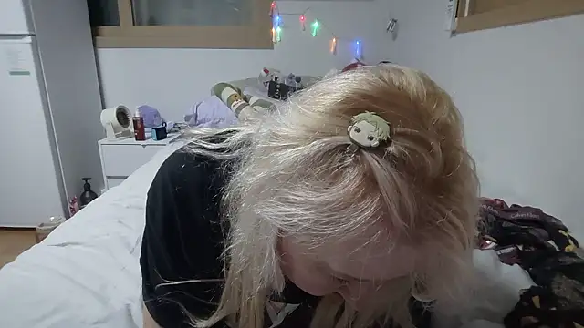 Živá chatovací místnost Monalissa729