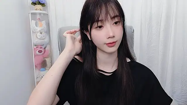 Eleven-vivi___'s Live Chat Room