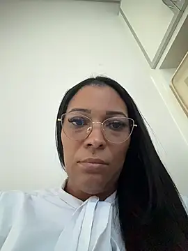modelisa01's Live Chat Room