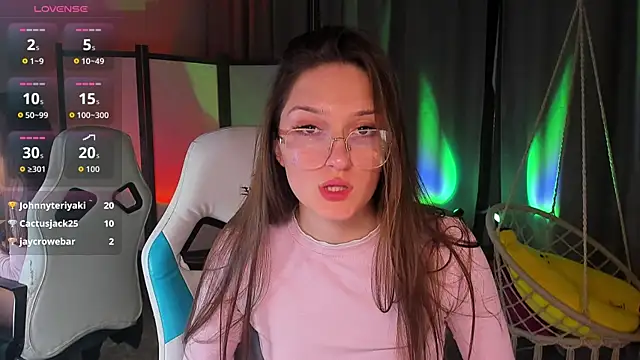 LeannaTyler – Naživo chatovacia miestnosť