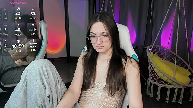 LeannaTyler Live chatroom