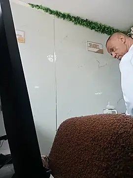 katialatimaecha Adlı Modelin Canlı Sohbet Odası