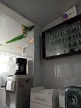 Živá chatovací místnost katialatimaecha