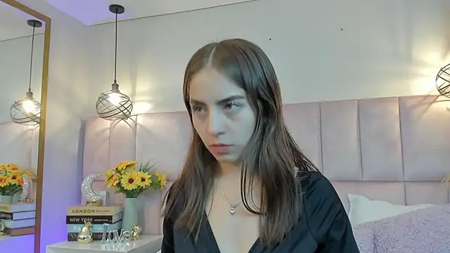 kely_morgan Adlı Modelin Canlı Sohbet Odası