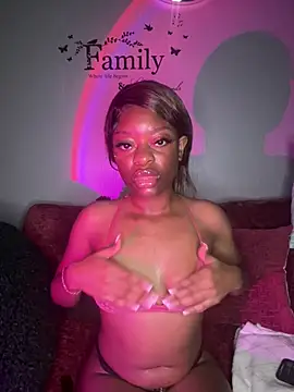 Cleosweetiex's Live Chat Room