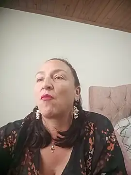 dangerous_milf – live chatrum