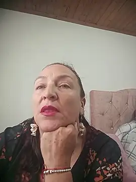 غرفة دردشة dangerous_milf المباشرة