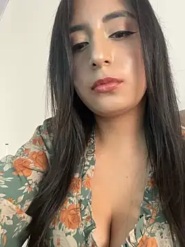 Sala de chat ao vivo de Tabatha_11