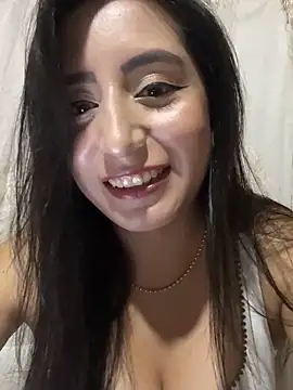 Tabatha_11's Live Chat Room