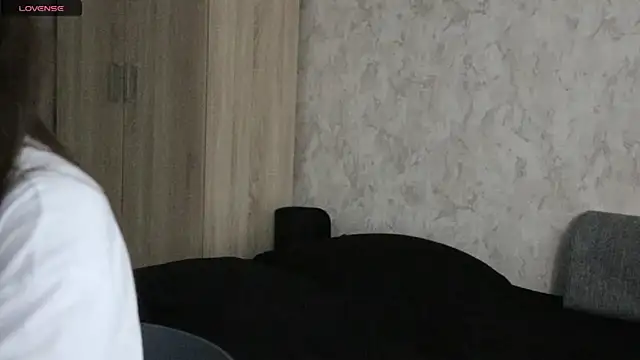 moanelysa Adlı Modelin Canlı Sohbet Odası