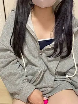 luna_sleepy – live chatrum