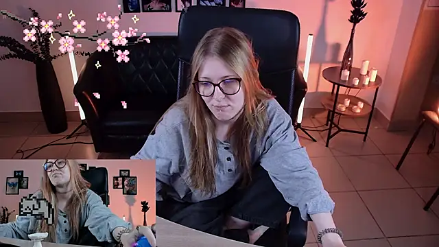lanafitch's Live Chat Room