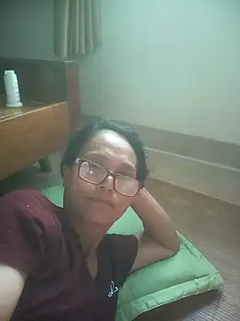 ห้องแชทสดของ Vieekee