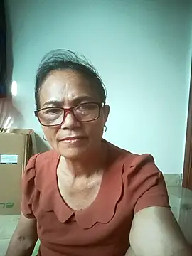 Vieekee Adlı Modelin Canlı Sohbet Odası