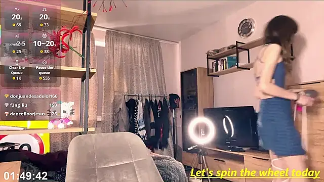 1ivvi1 Adlı Modelin Canlı Sohbet Odası