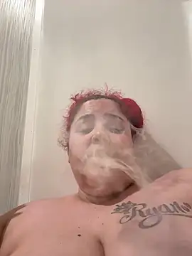 Piscesmomma89's Webcam Show