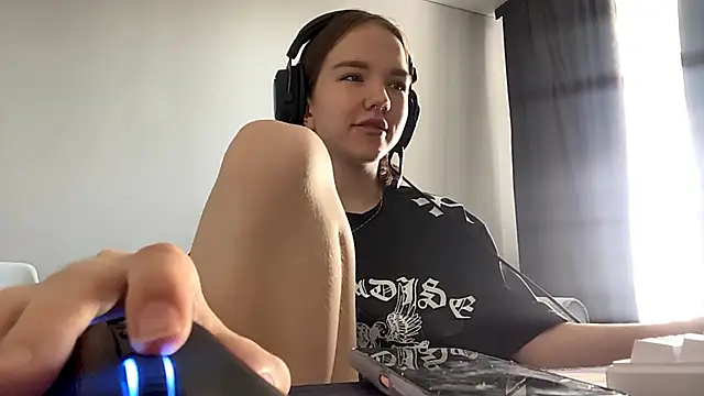 FewerCadre чат на живо