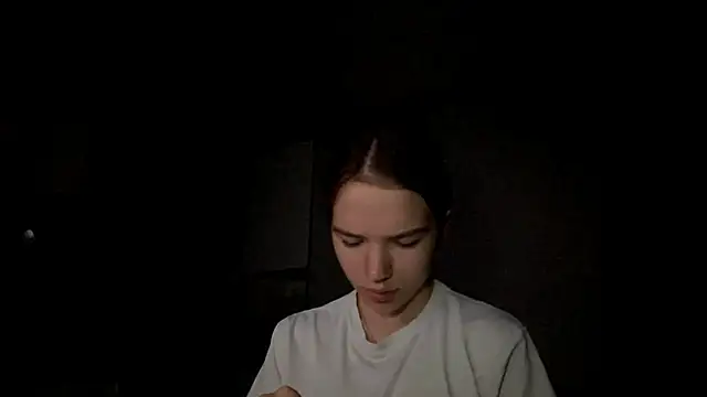 Živá chatovací místnost FewerCadre