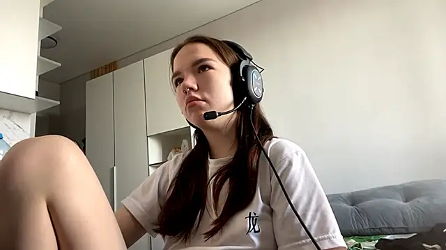 Živá chatovací místnost FewerCadre