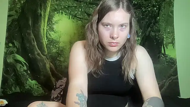 mo0ngoddess Adlı Modelin Canlı Sohbet Odası