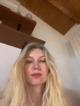 Virginia_Elli Live Chatraum