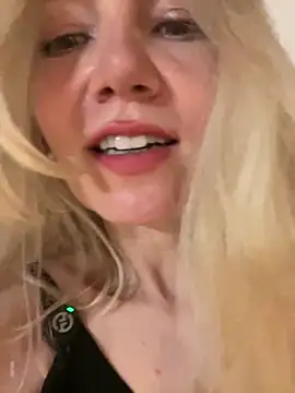 Virginia_Elli Live Chatraum
