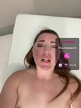 libbylaguna's Live Chat Room